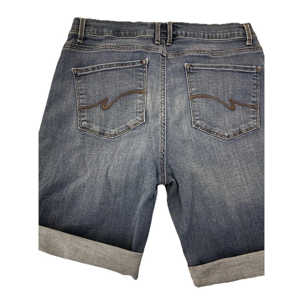 Lee Womens  Waist 30 In Mid Rise 8.5‎ Cuffed Bermuda Denim Shorts Modern Series - Picture 2 of 4